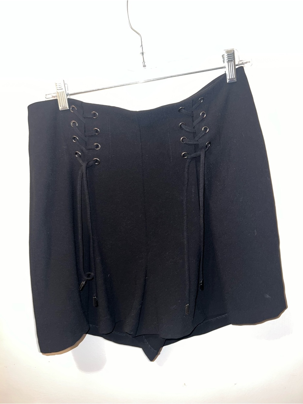 cupcakes & cashmere Black Lace-Up Skort Shorts